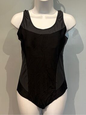 Black and Grey Colorblock One Piece Swimsuit Medium NwOT